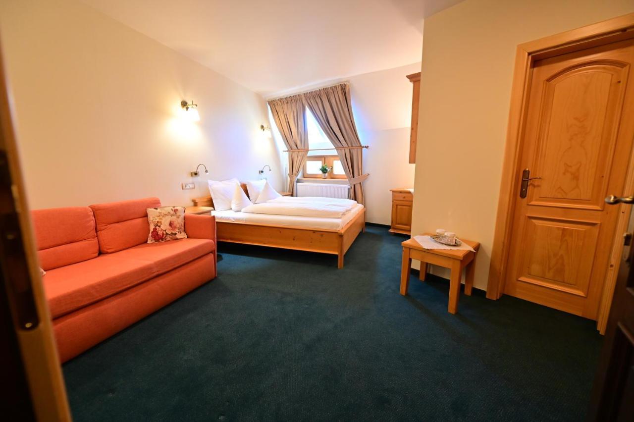 Natura Family Resort Авриг Екстериор снимка