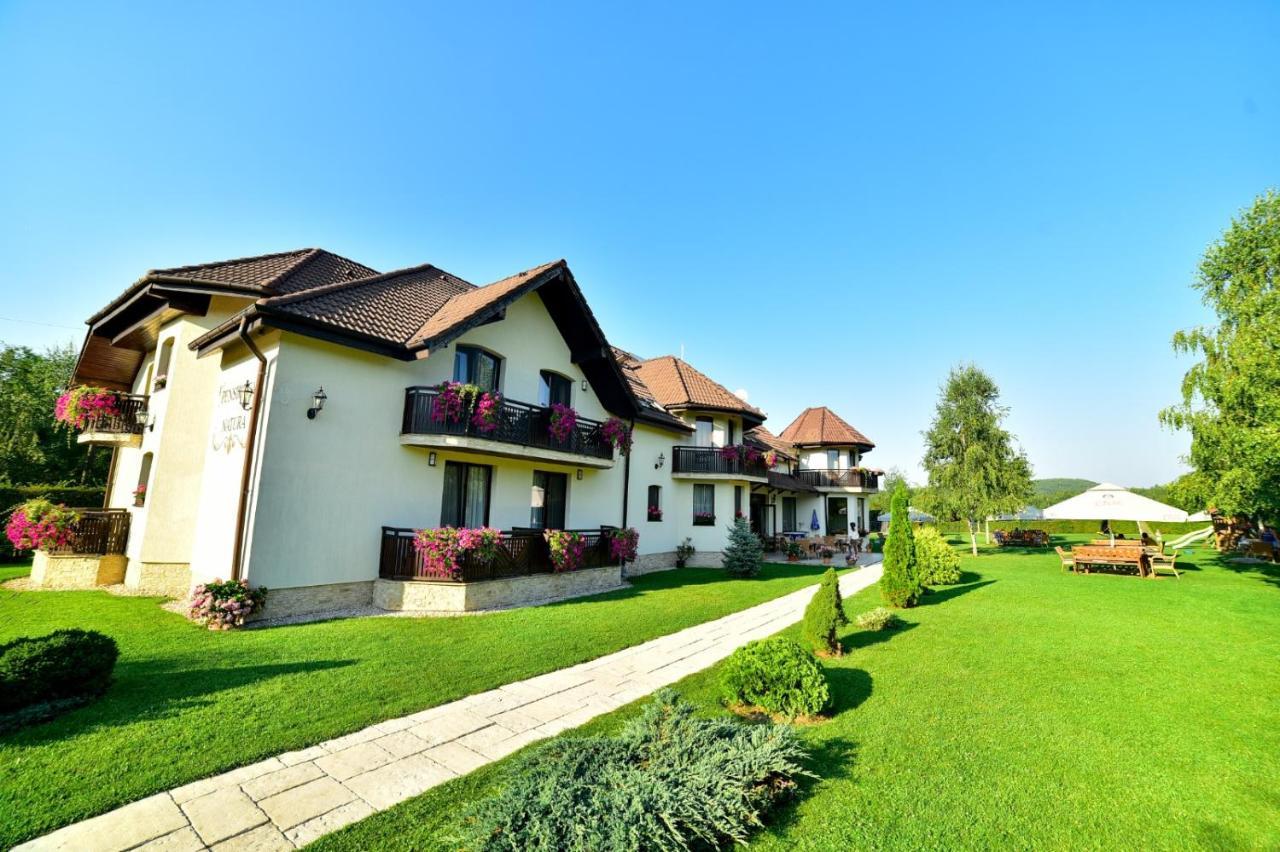Natura Family Resort Авриг Екстериор снимка