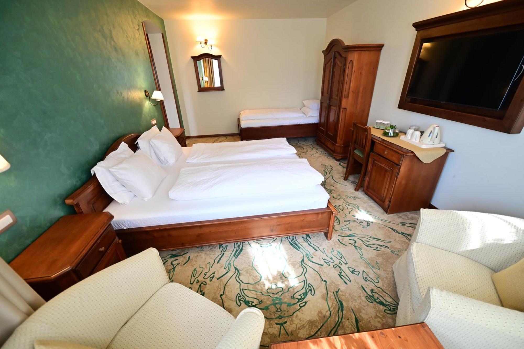 Natura Family Resort Авриг Екстериор снимка