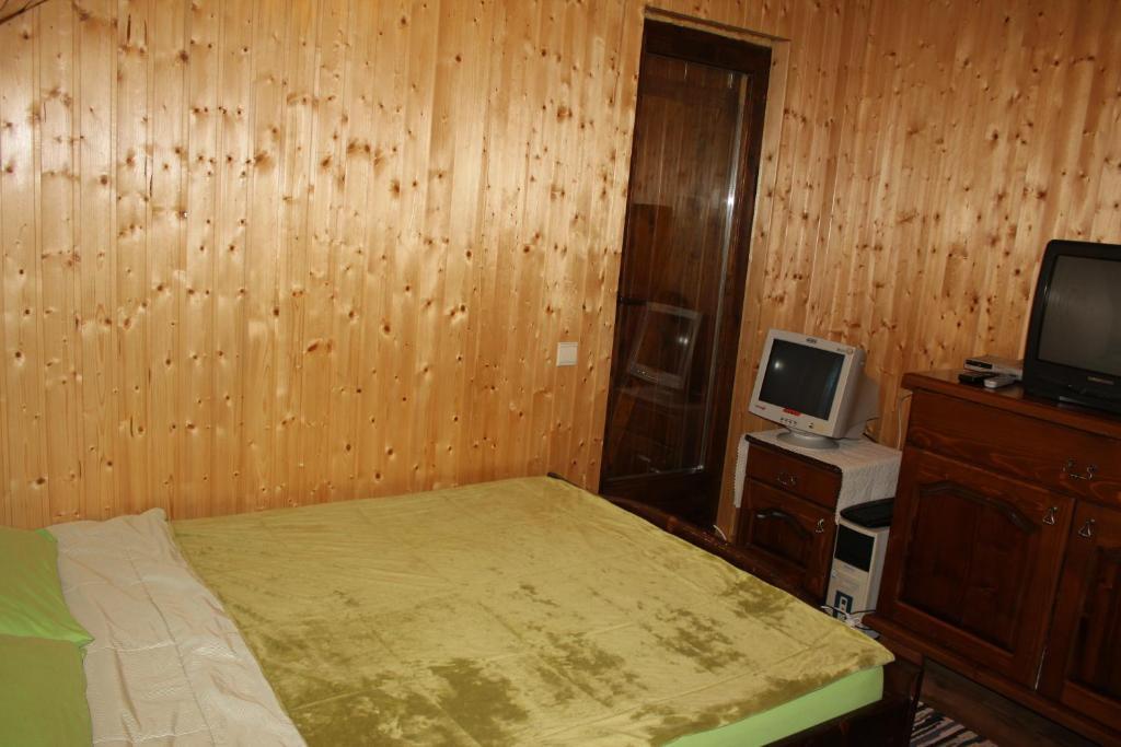 Natura Family Resort Авриг Стая снимка